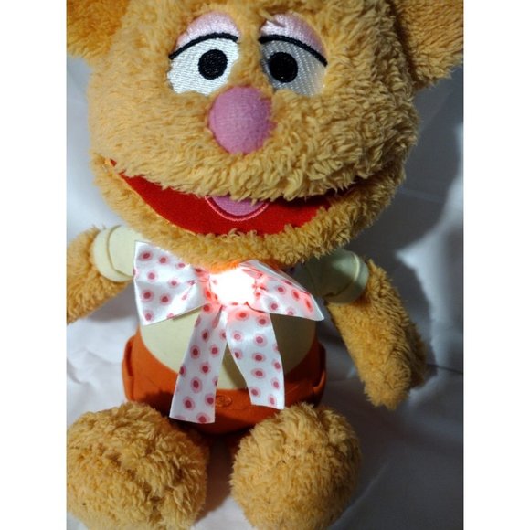 Disney's Muppet Babies Talking and Singing Fozzie Bear Plush - Picture 11 of 11